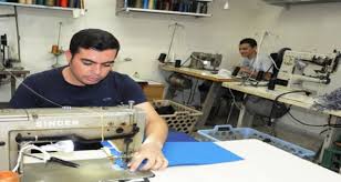 الصناعة تصدر قرارات لحماية 50 منتج محلي