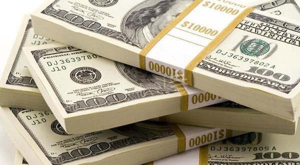 سعر صرف الدولار في بغداد وأربيل اليوم