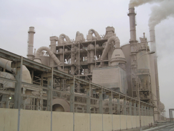 مجلس هيت يناشد العبادي ووزير الصناعة بالتدخل السريع لهذا السبب