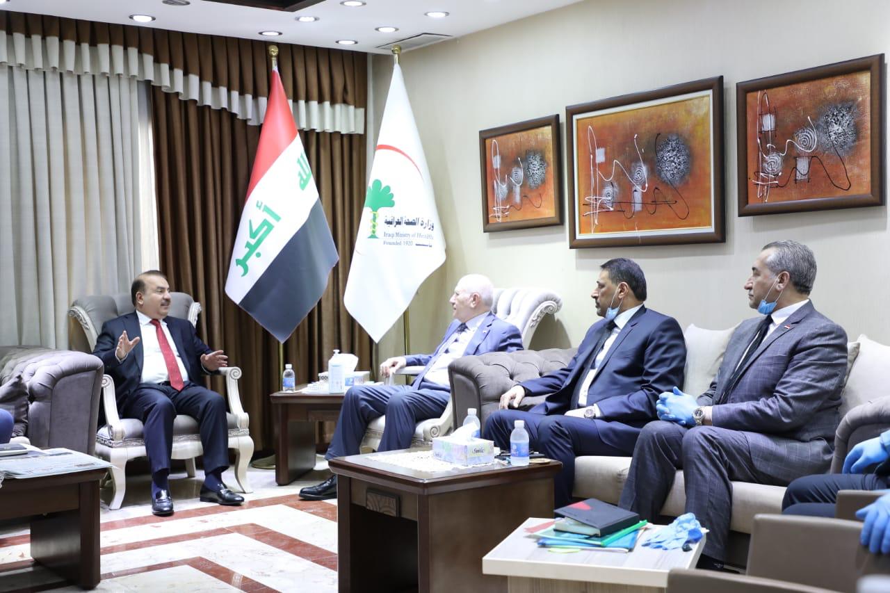 وزير الداخلية يبحث مع خلية الازمة اتخاذ الإجراءات التي تدعم تطبيق قرار حظر التجوال