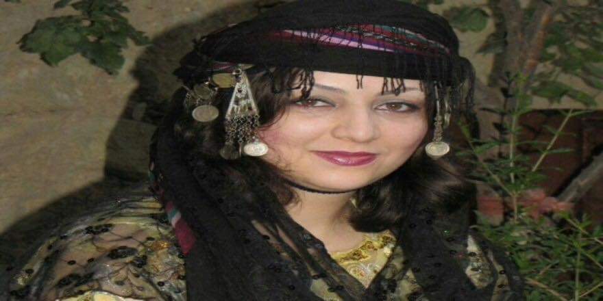 السلطات الايرانية تسجن كاتبة كردية