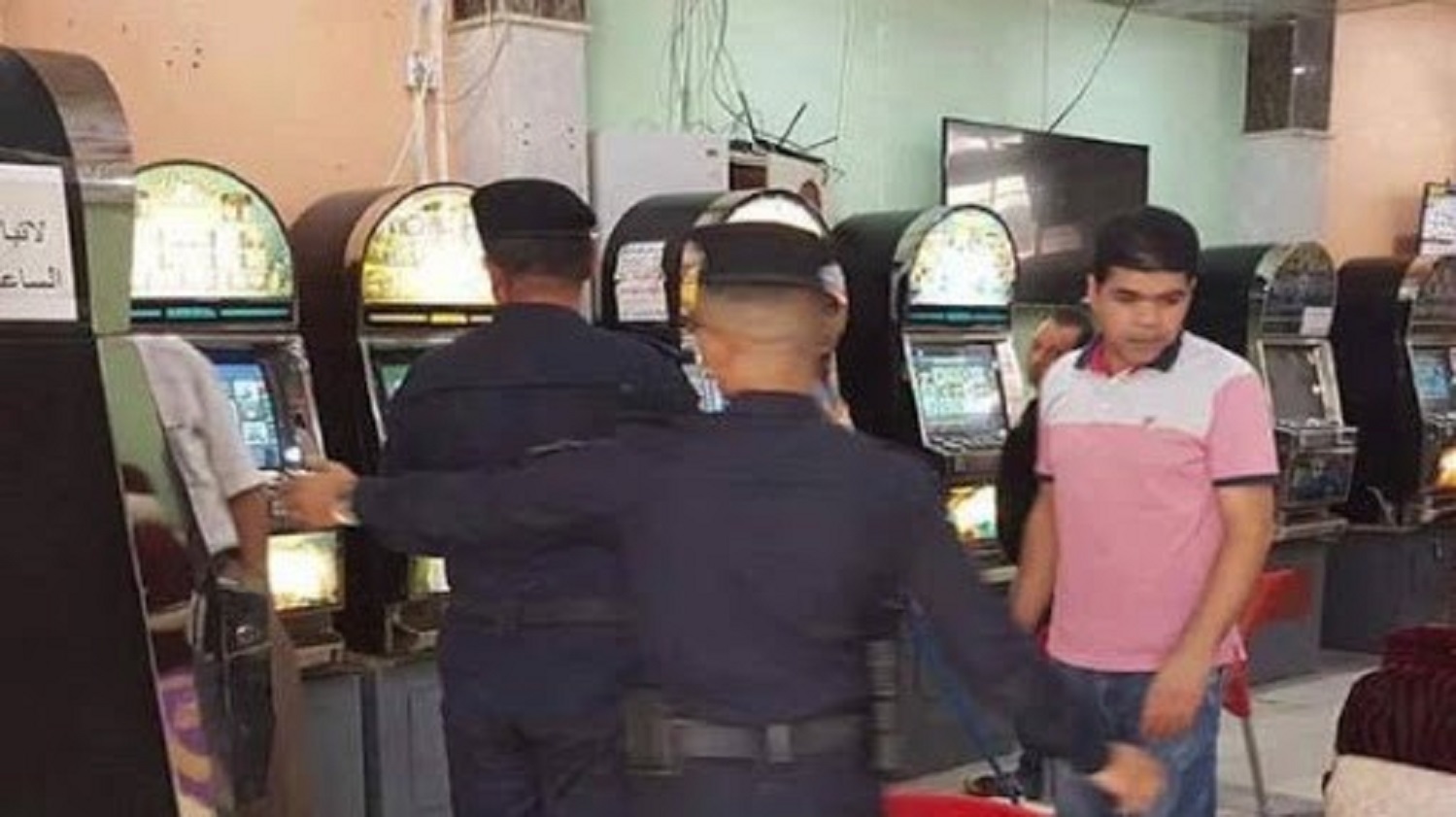 حملة لإغلاق محال بيع المشروبات الكحولية وصالات الروليت في بغداد