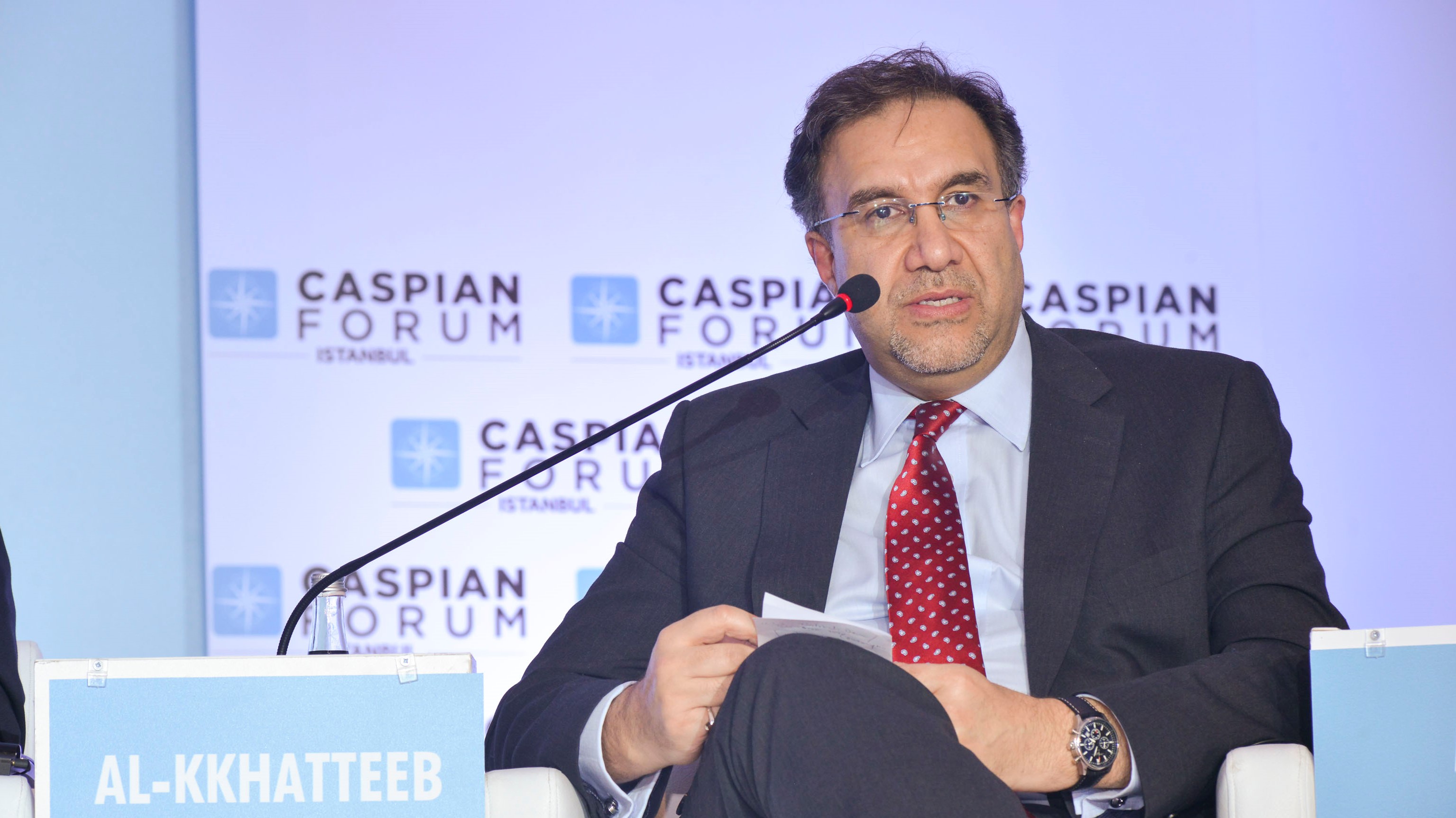 لؤي الخطيب ’غاضب’ من الأكاذيب: قنوات مأجوة تشوّه سمعة عائلتي