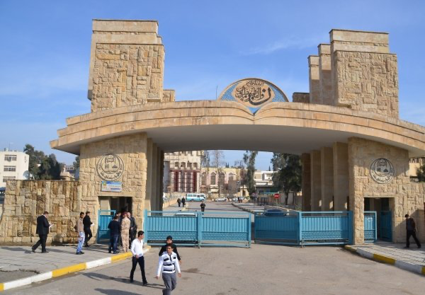 جامعة الموصل تعيد فتح كليتي القانون والفنون الجملية بعد اعمارهما