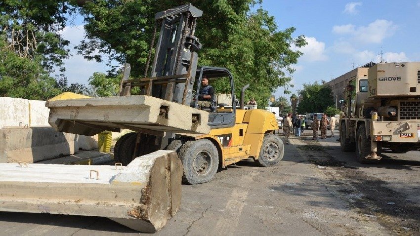 نينوى ترفع الحواجز الكونكرتية في عموم مداخل الاقضية والنواحي