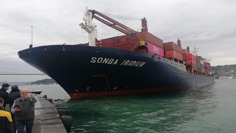 حادث اصطدام في مضيق البوسفور بين سفينتين روسية وتركية