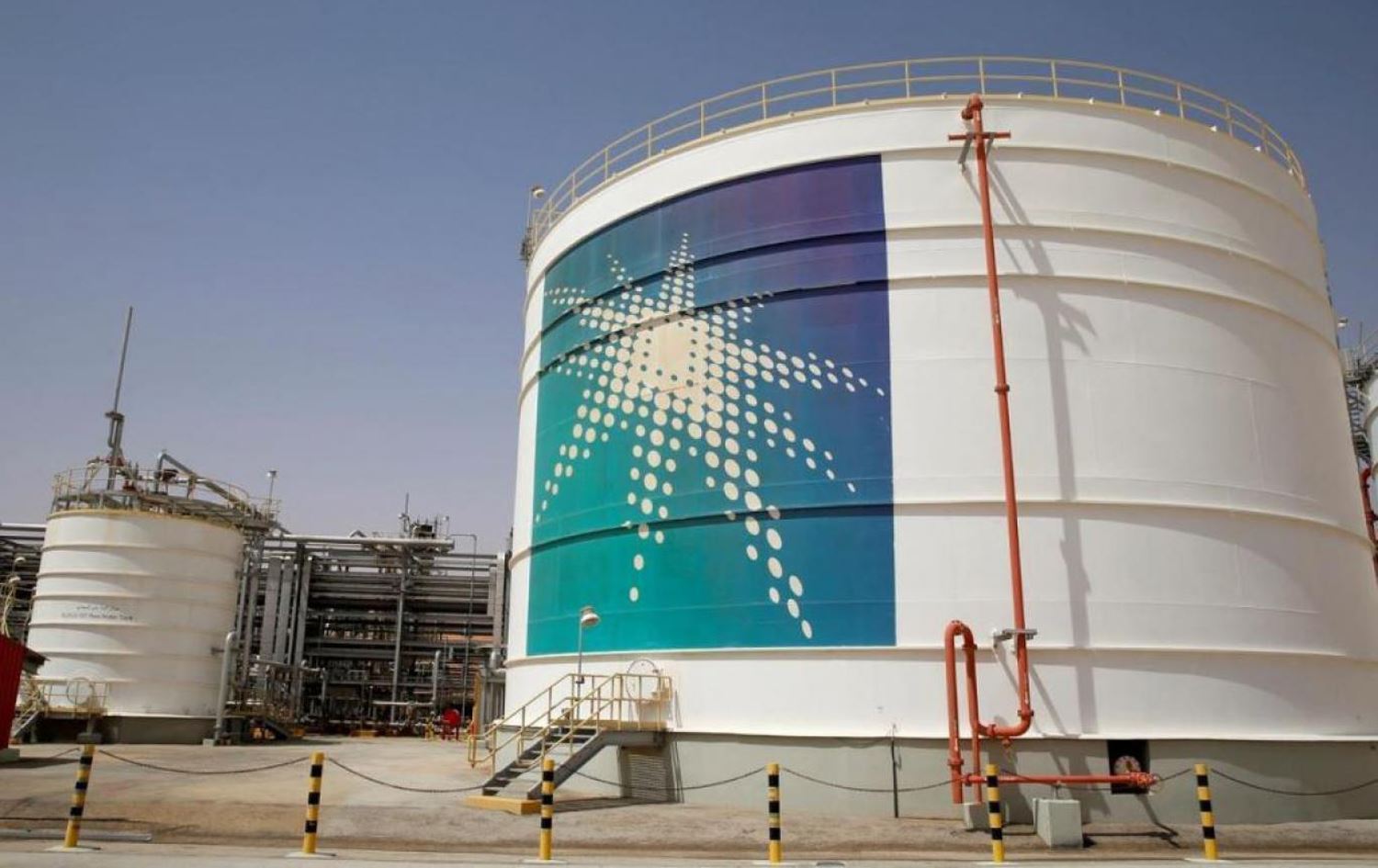 الحوثيون يستهدفون منشآت لأرامكو جنوب السعودية￼