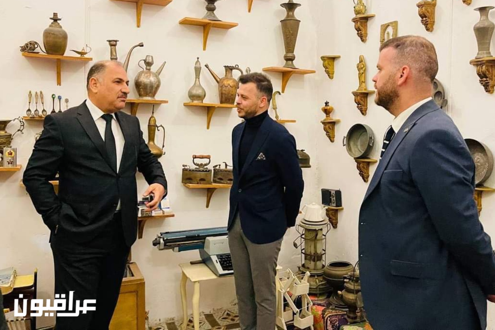 تعرف على تفاصيل زيارة وزير الصناعة والمعادن إلى مؤسسة بيتنا للثقافة والفنون