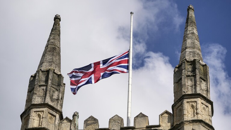 المسيحيون يتجهون ليصبحوا أقلية في إنكلترا وويلز