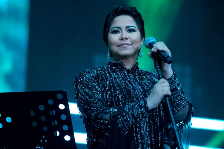 بعد خروجها من المصحة.. شيرين عبد الوهاب تقاضي شقيقها وأنباء عن عودتها إلى حسام حبيب
