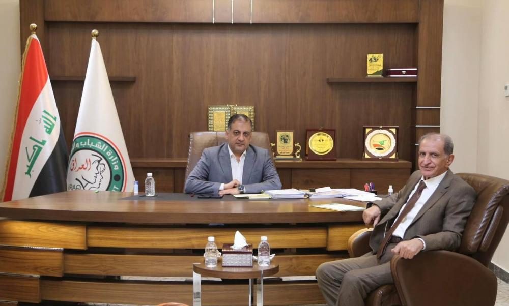 وزير الشباب يبحث مع رئيس اتحاد ألعاب القوى ملفين مهمين