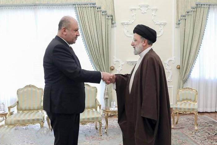 الرئيس الإيراني يعلن دعم طهران لمساعي العراق في إعادة بناء البلاد
