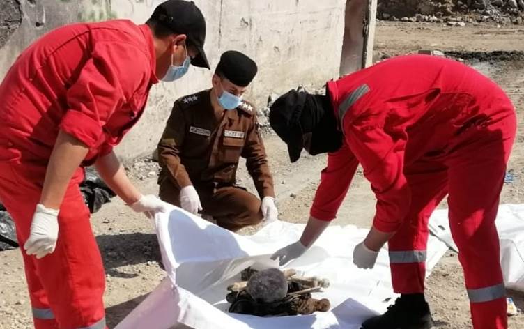 الدفاع المدني: بقايا الكثير من الجثث لا تزال تحت الأنقاض بالموصل