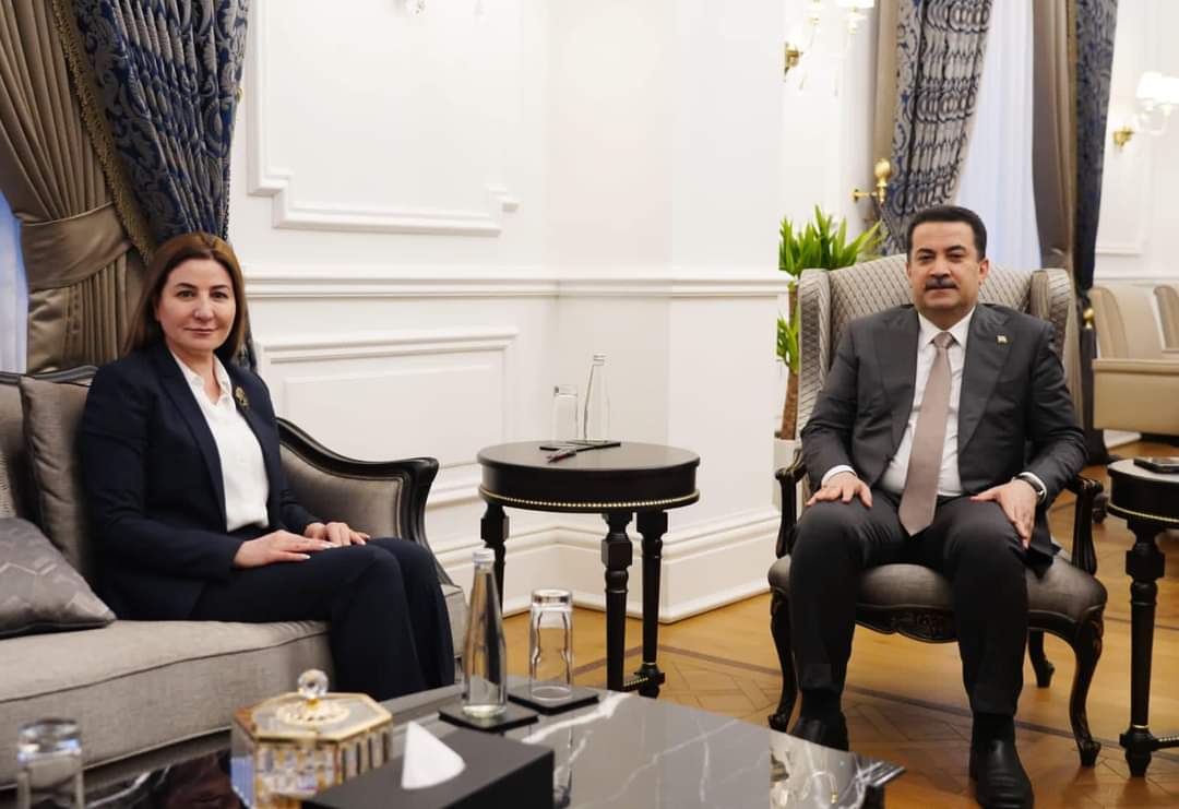 السوداني يوجه وزارتين بحل موضوعين يخصان سنجار والمخيمات