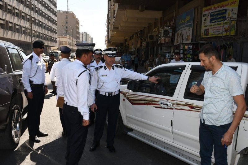 مرور نينوى يمنع وقوف السيارات أمام الورش الصناعية ويثير امتعاض أصحابها