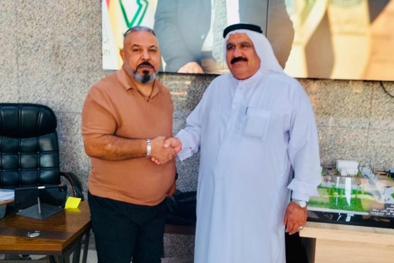 الموصل تكافئ اول مواطناً وثق بالصور رمي أحد السوّاق لنفايات من سيارته