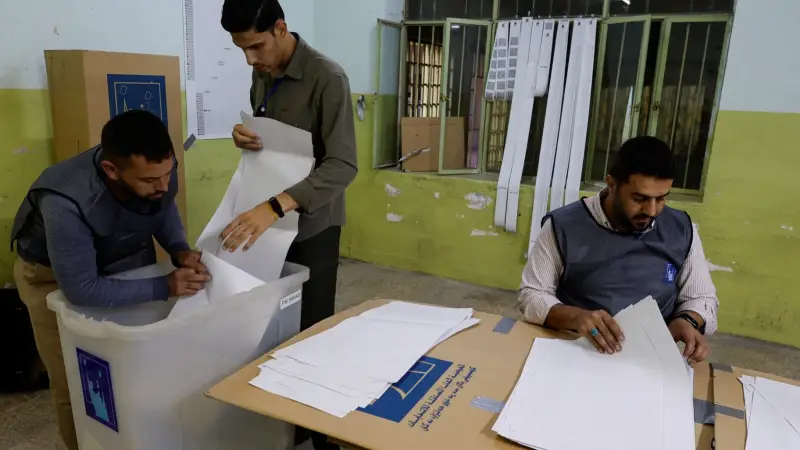 المفوضية : النتائج الأولية للانتخابات ستعلن الساعةالـ6