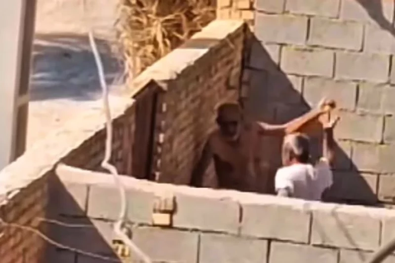 الداخلية بشأن مقطع فيديو لشخص يعنف والده: ليس داخل العراق