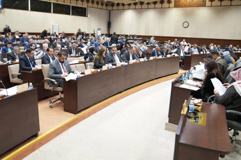 الشيعة والسنة يكثّفون اجتماعاتهم لحسم المناصب السيادية